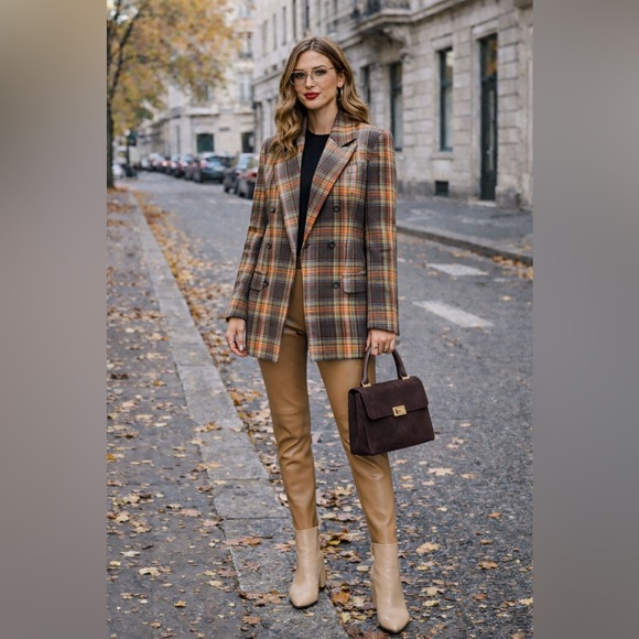 LAST CHANCE Faux leather high-waisted leggings. - Picture 4 of 11